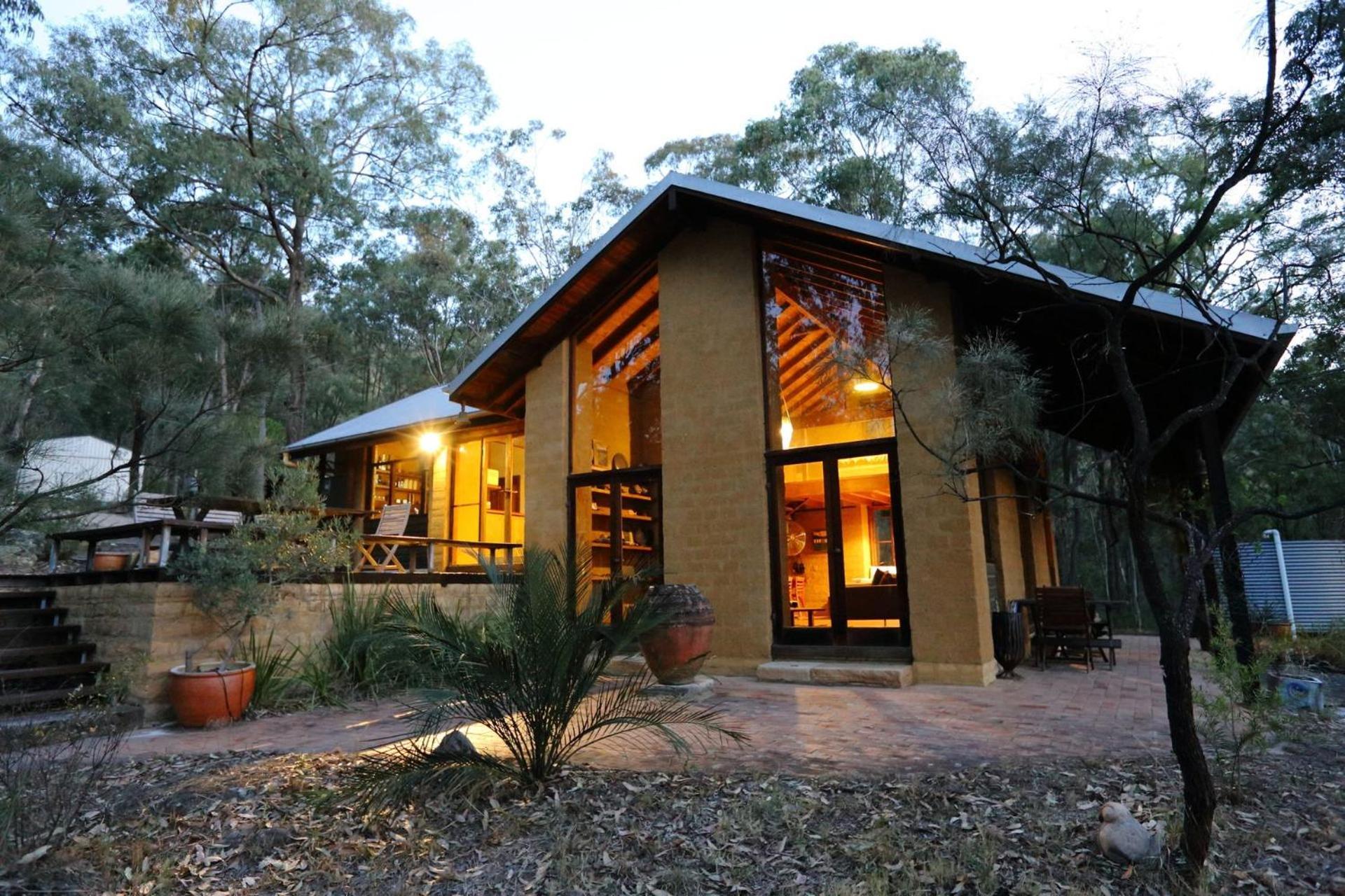 Corymbia Cottage Brokes Secluded Escape For Max 4 Exterior foto